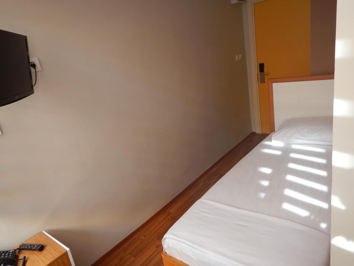 Ipek Hotel Balıkesir Екстериор снимка