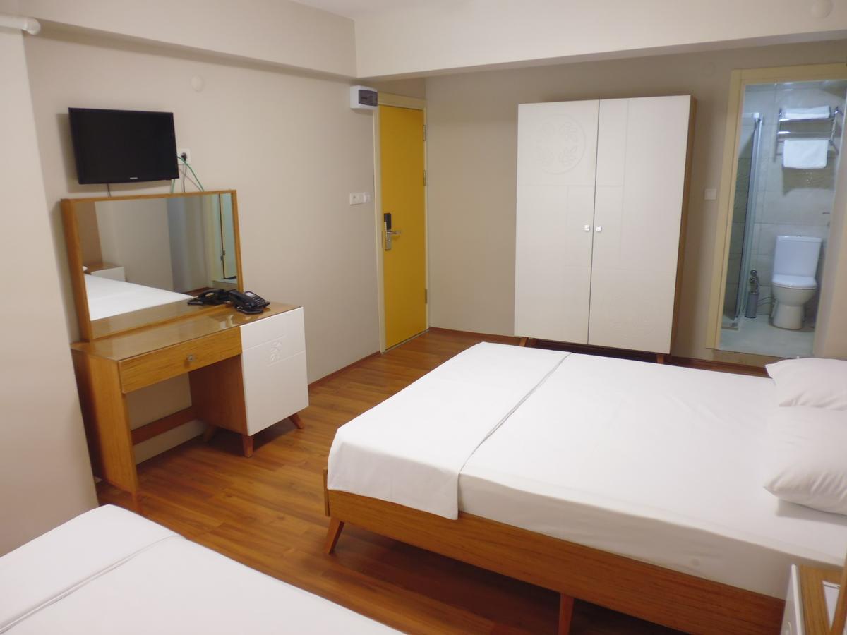 Ipek Hotel Balıkesir Екстериор снимка