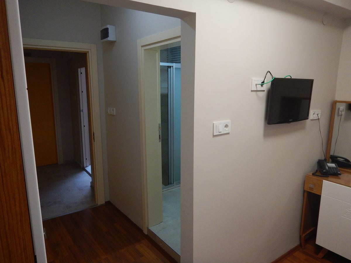 Ipek Hotel Balıkesir Екстериор снимка